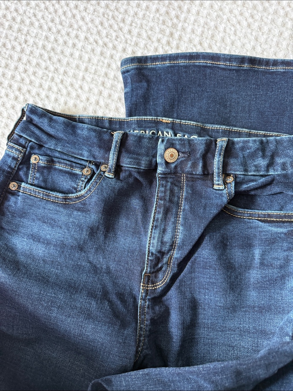 American Eagle Outfitters Dark Blue Flare Jeans - Picture 3 of 4